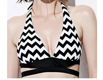 Black White Chevron Pattern Stretch Fabric Quick-Dry Wrap Bikini Set Cross Straps Cut Out High-Cut Two Piece For Beachwear best Black White Chevron Pattern Stretch Fabric Quick-Dry Wrap Bikini Set Cross Straps Cut Out High-Cut Two Piece For Beachwear best