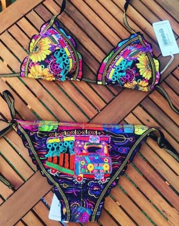 Colorful Tribal Print Wavy Edge Bikini Set factory Colorful Tribal Print Wavy Edge Bikini Set factory