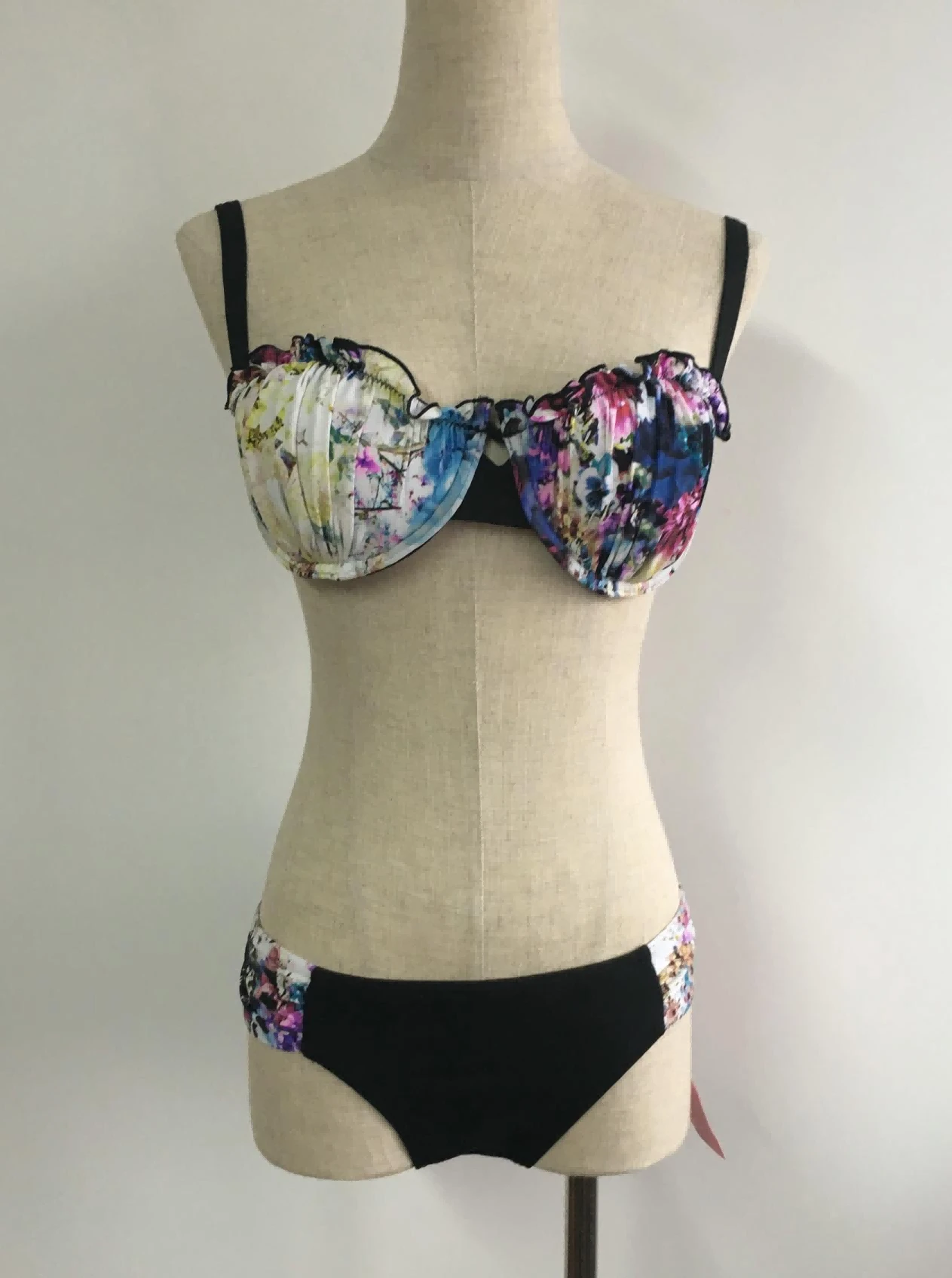 product-1263-1695 product-1263-1695